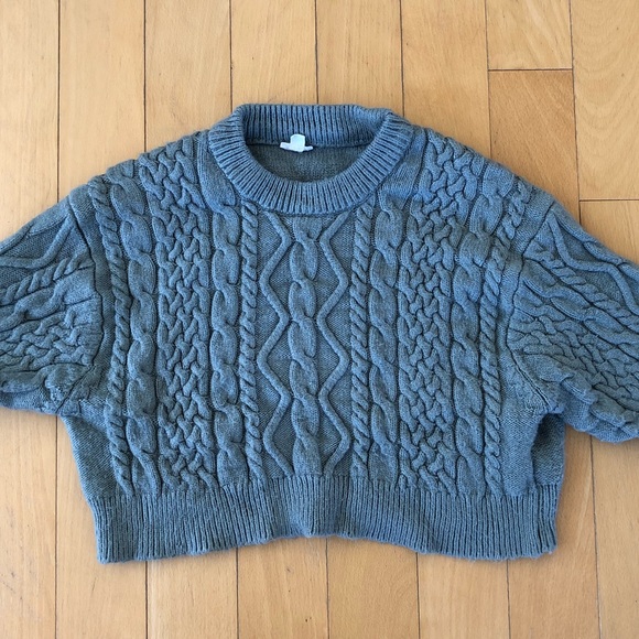 Turquoise Cable Knit Cropped Sweater - Picture 2 of 4